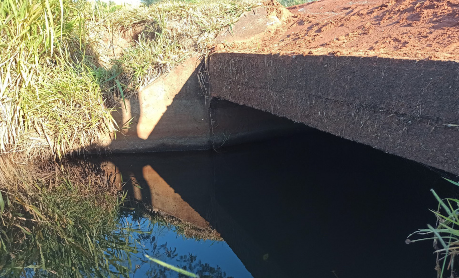 Cheia de rio atinge rodovia entre Douradina e Ivaté; DER/PR monitora situação