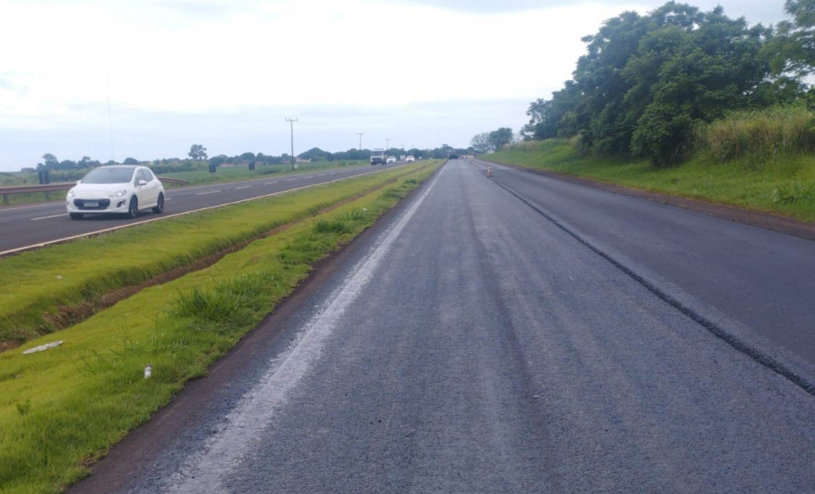 Rodovia entre Maringá e Peabiru recebe obras de conservação no pavimento e pintura
