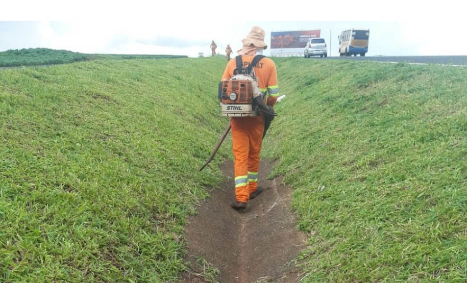 Rodovia entre Maringá e Peabiru recebe obras de conservação no pavimento e pintura