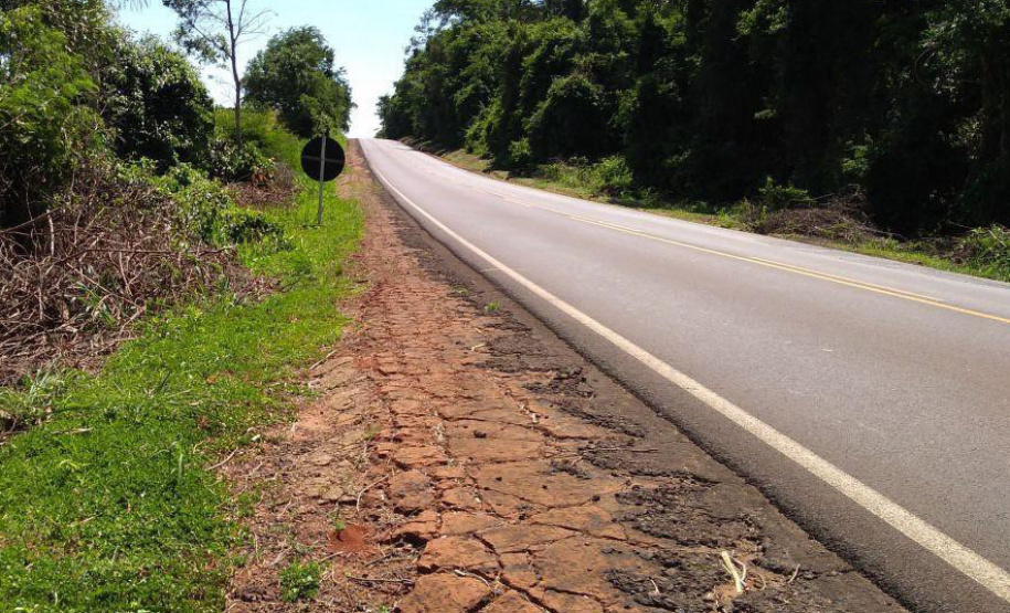 Rodovia entre Umuarama e Xambrê terá acostamentos reformados