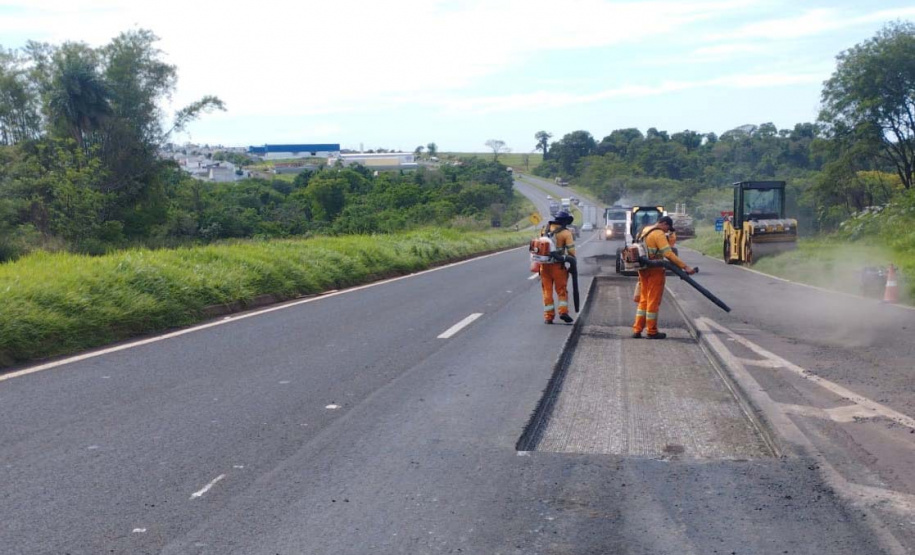 Governo executa serviços de conservação no Contorno de Marialva, no Noroeste
