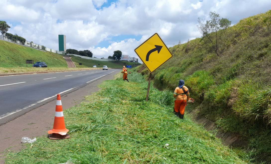 Governo executa serviços de conservação no Contorno de Marialva, no Noroeste