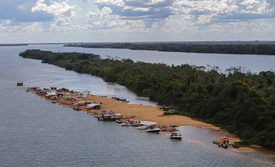 PORTO RICO - Estado amplia opções de lazer a veranistas que visitam praias do Noroeste