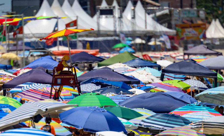 Corpo de Bombeiros Militar do Paraná realiza mais de 700 salvamentos durante o Verão Maior Paraná