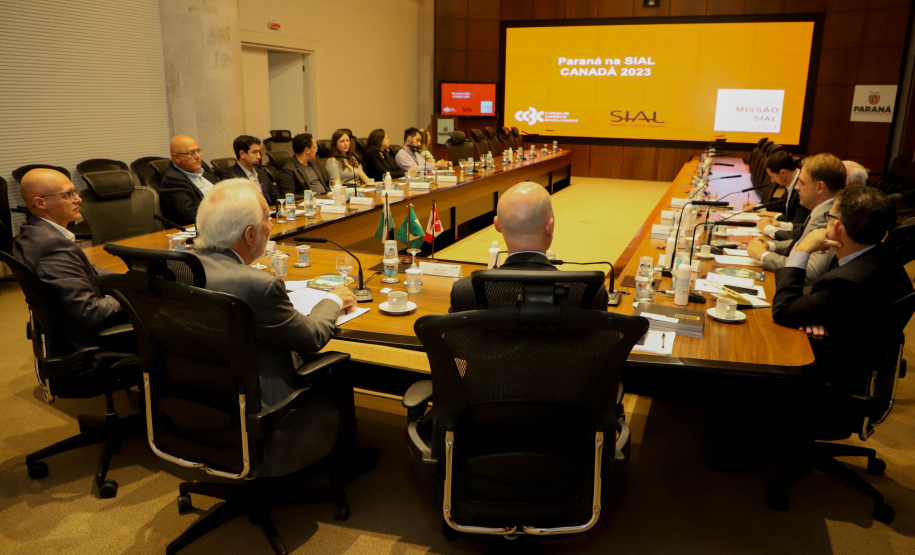 Vice-Governador Darci Piana em reunião com a Câmara de Comercio Brasil Canada.