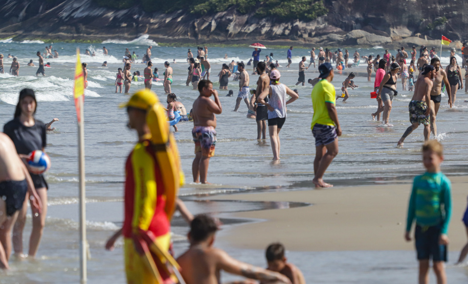 Corpo de Bombeiros Militar do Paraná realiza mais de 700 salvamentos durante o Verão Maior Paraná