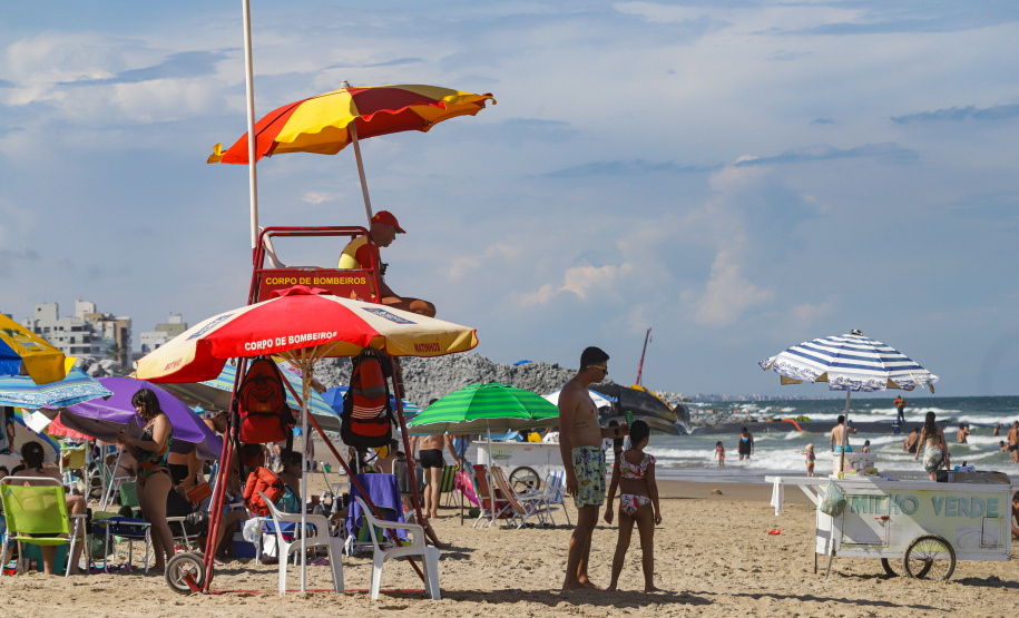 Corpo de Bombeiros salva mais de 800 vidas durante o Verão Maior Paraná