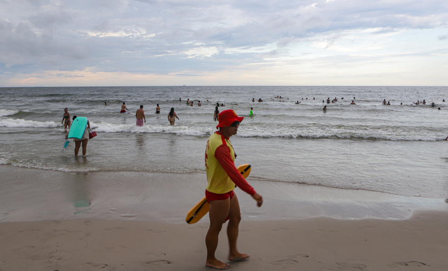 Corpo de Bombeiros Militar do Paraná realiza mais de 700 salvamentos durante o Verão Maior Paraná