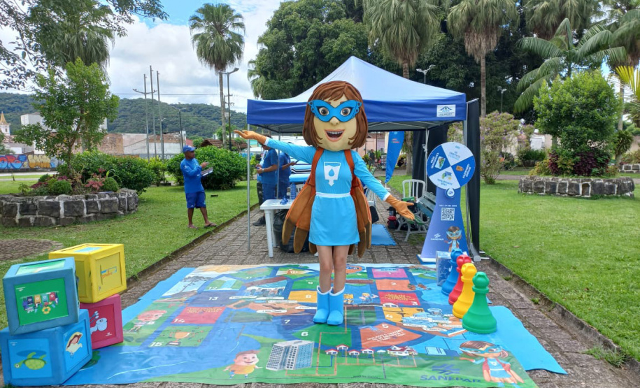 Sane, mascote da Sanepar, chega ao Litoral com atividades lúdicas de educação