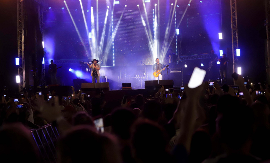 Show de Edson e Hudson em Pontal do Paraná