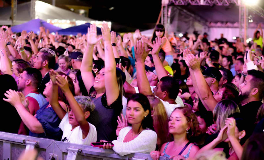 Shows no Litoral: sertanejo e forró embalam fim de semana em Matinhos e Pontal do Paraná