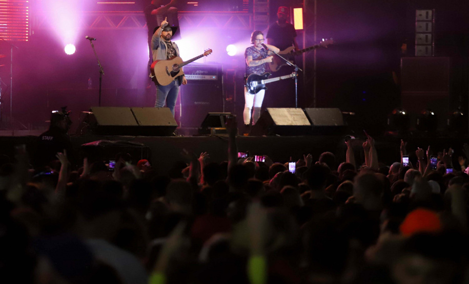 Show de Edson e Hudson em Pontal do Paraná