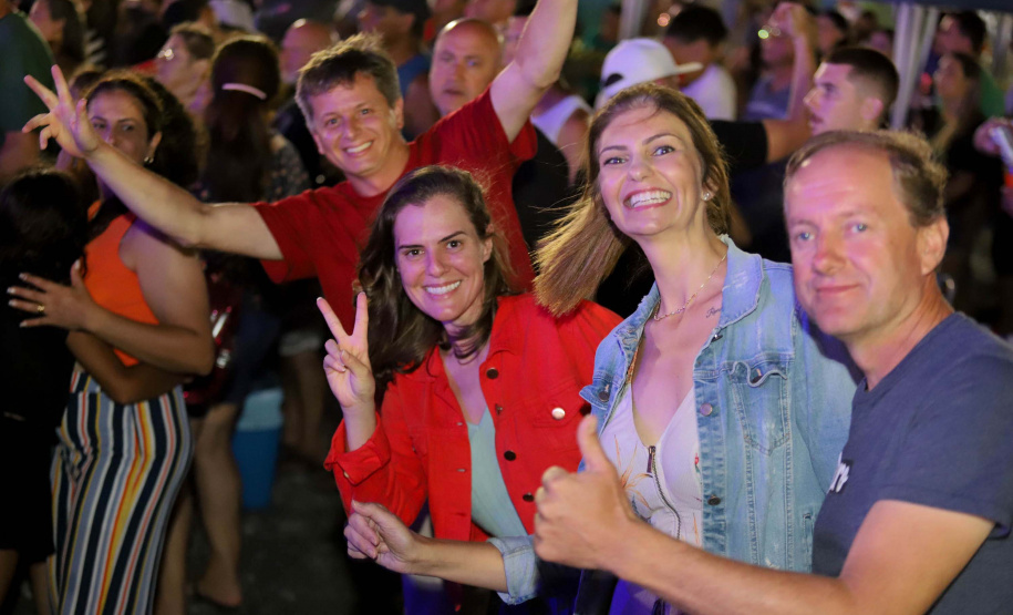 Show de Edson e Hudson em Pontal do Paraná