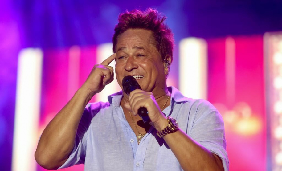 Praias de Matinhos e Pontal lotam durante shows de Leonardo e da dupla Bruno & Barretto