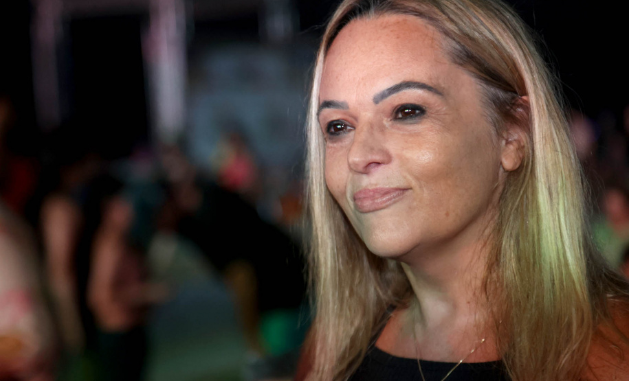 Praias de Matinhos e Pontal lotam durante shows de Leonardo e da dupla Bruno & Barretto