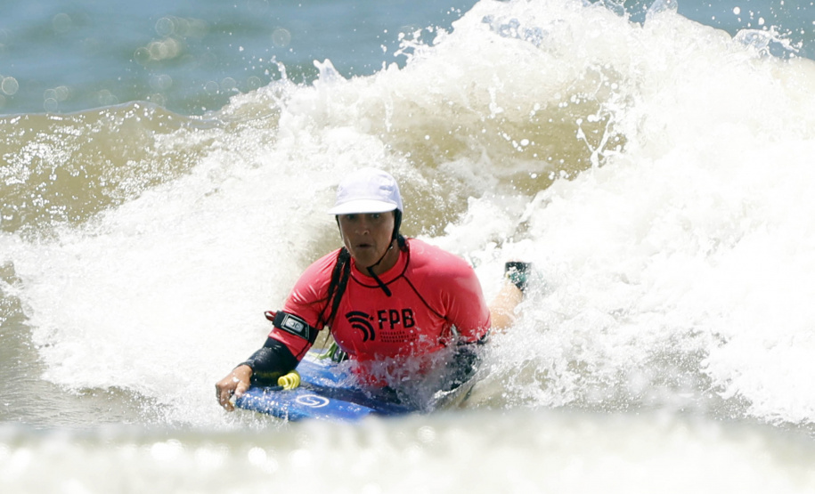 1ª etapa do Circuito Paranaense de Bodyboarding movimentou as areias de Guaratuba no fim de semana