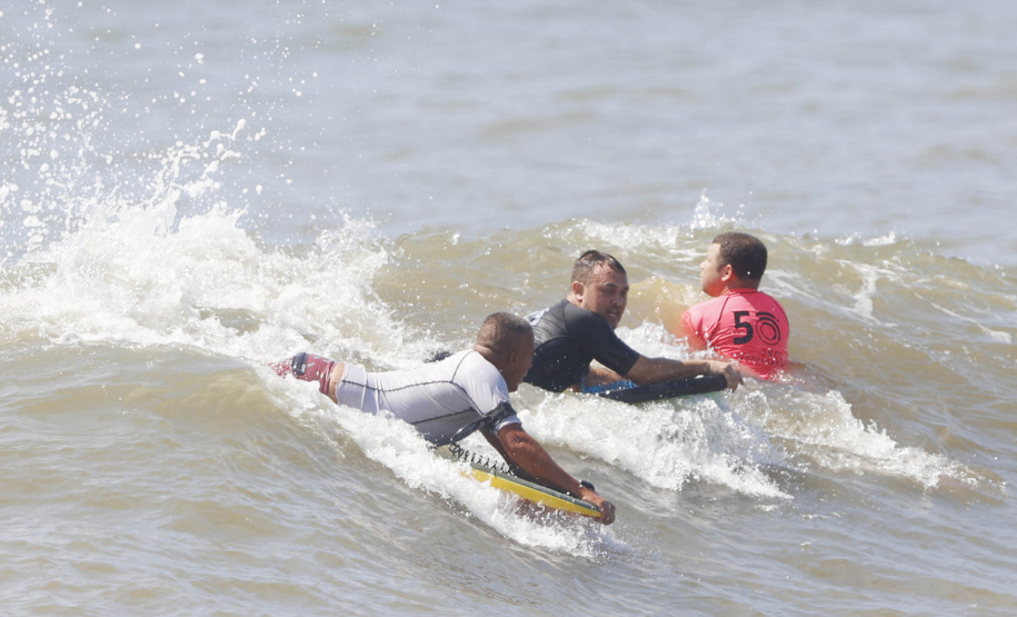 1ª etapa do Circuito Paranaense de Bodyboarding movimentou as areias de Guaratuba no fim de semana