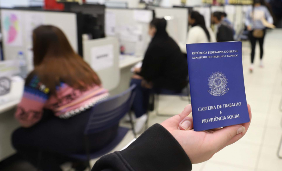 Secretaria do Trabalho, Qualificação e Renda vai intensificar programas para abertura de vagas afirmativas