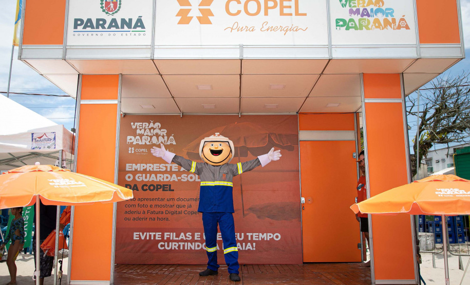 Atuação da Copel no Litoral combina reforço no atendimento e orientações sobre uso seguro de energia