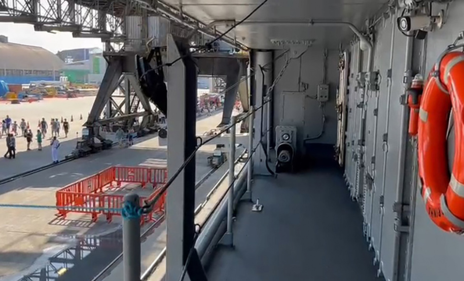 Mais de 3,5 mil pessoas visitam embarcações da Marinha no Porto de Paranaguá