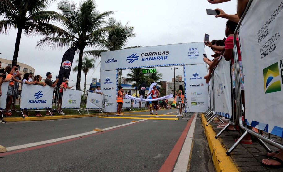 Corrida da Sanepar em Guaratuba reúne 1.200 participantes