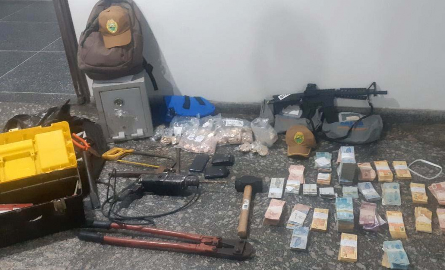 Polícia Militar prende suspeitos de assalto a agência bancária no Litoral