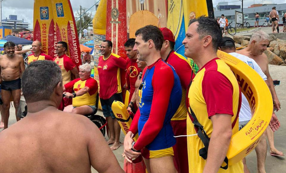 Corpo de Bombeiros do Paraná realiza a 23ª edição da Travessia dos Veteranos em Guaratuba