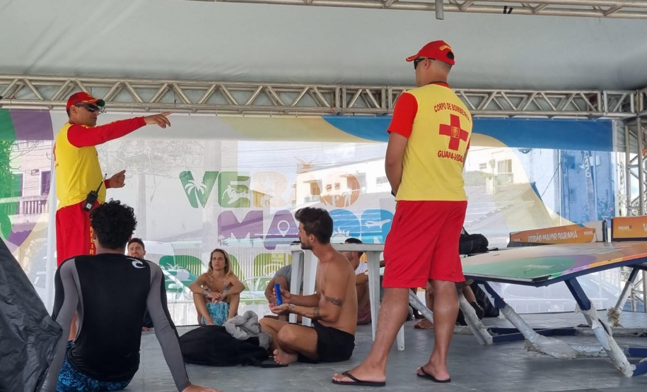 Corpo de Bombeiros inicia o curso Surf-Salva durante o Verão Maior Paraná