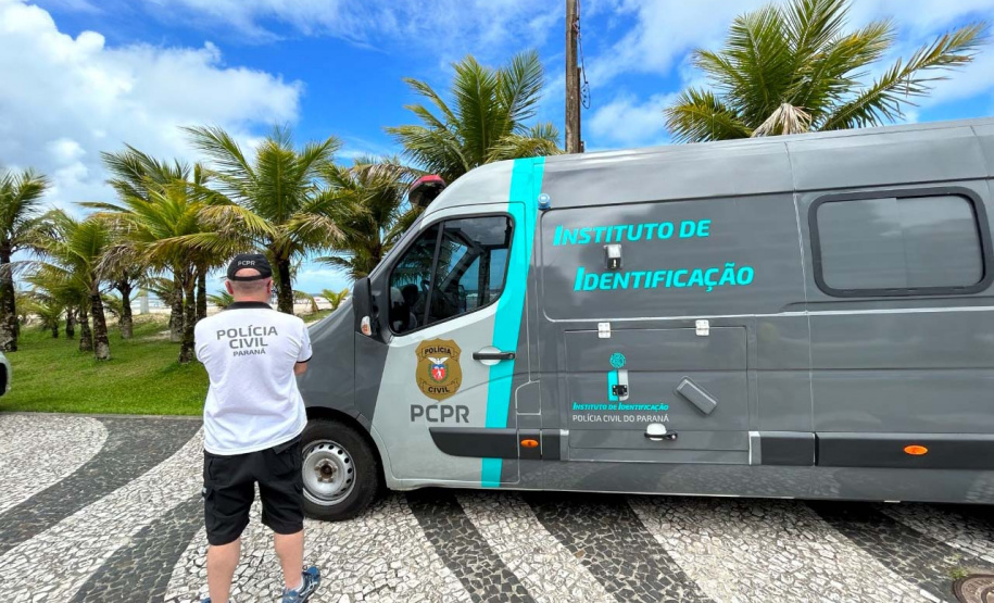 PCPR continua trabalho na orla da praia para orientação à veranistas 