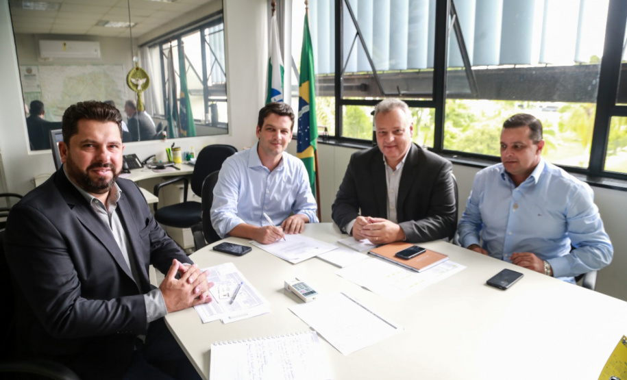 PREFEITO DE uBIRATÃ