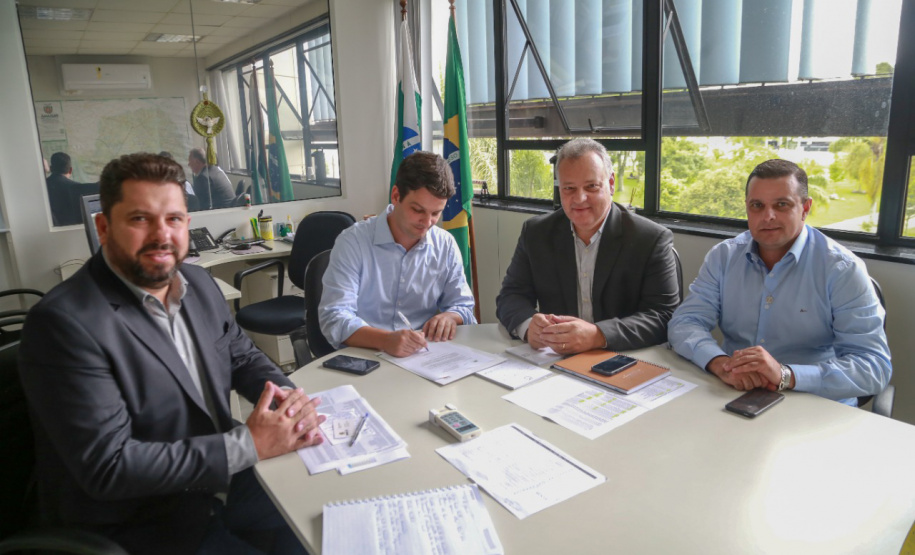 PREFEITO DE uBIRATÃ