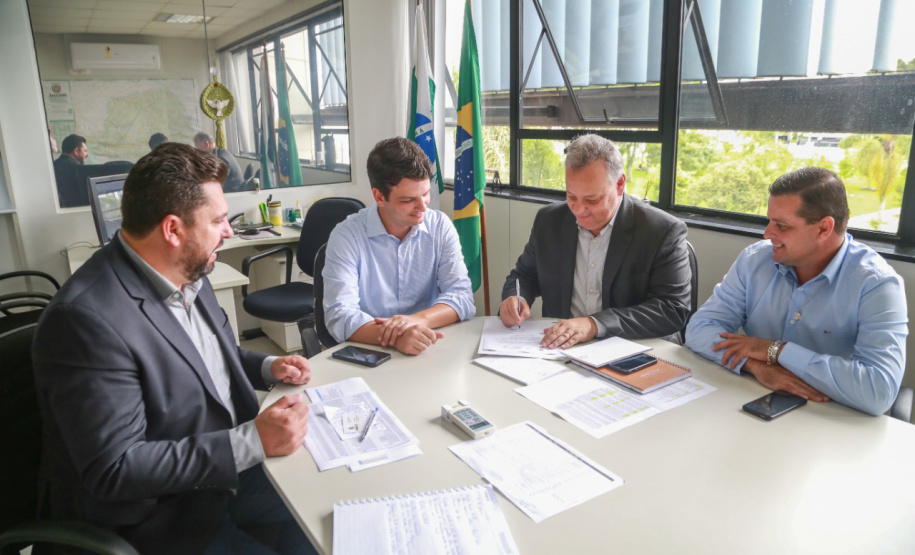 PREFEITO DE uBIRATÃ