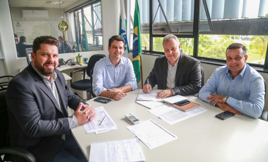 PREFEITO DE uBIRATÃ