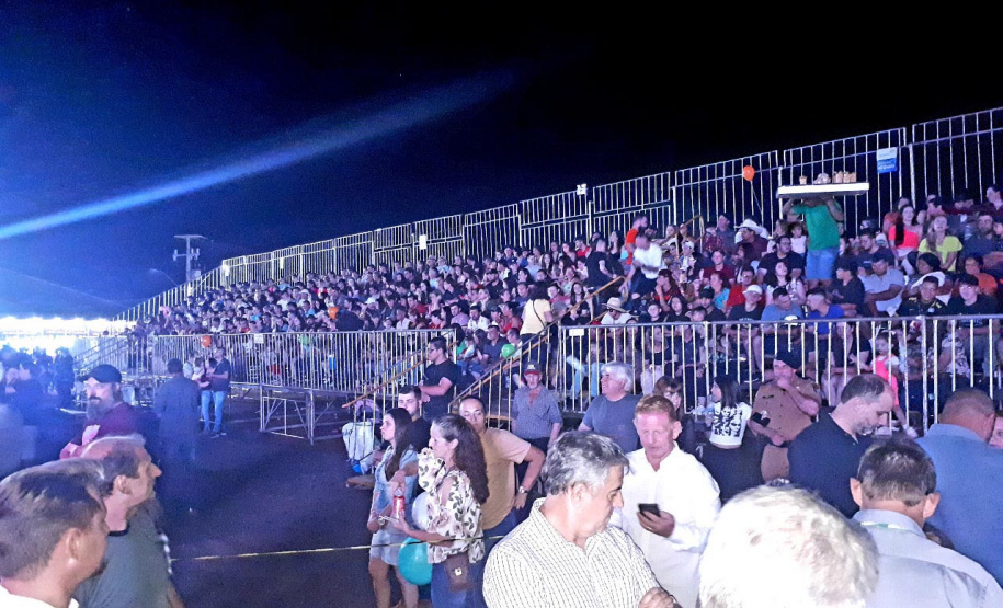 Com participação do Estado, Mariópolis promove Festa da Uva no Sudoeste