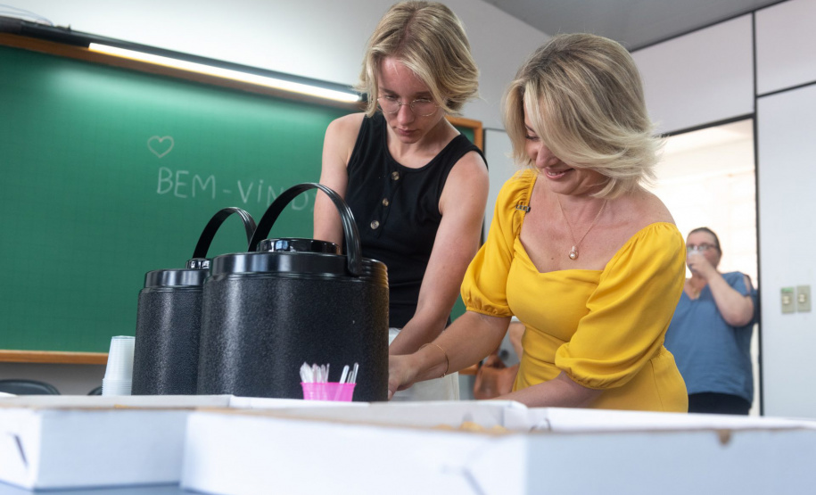 Pós em Ciências Sociais Aplicadas da UEPG recepciona cientista ucraniana