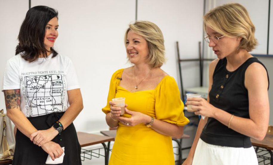 Pós em Ciências Sociais Aplicadas da UEPG recepciona cientista ucraniana