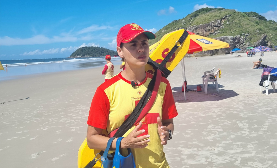 Corpo de Bombeiros foca na prevenção para reduzir ocorrências na Ilha do Mel durante o Verão Maior Paraná