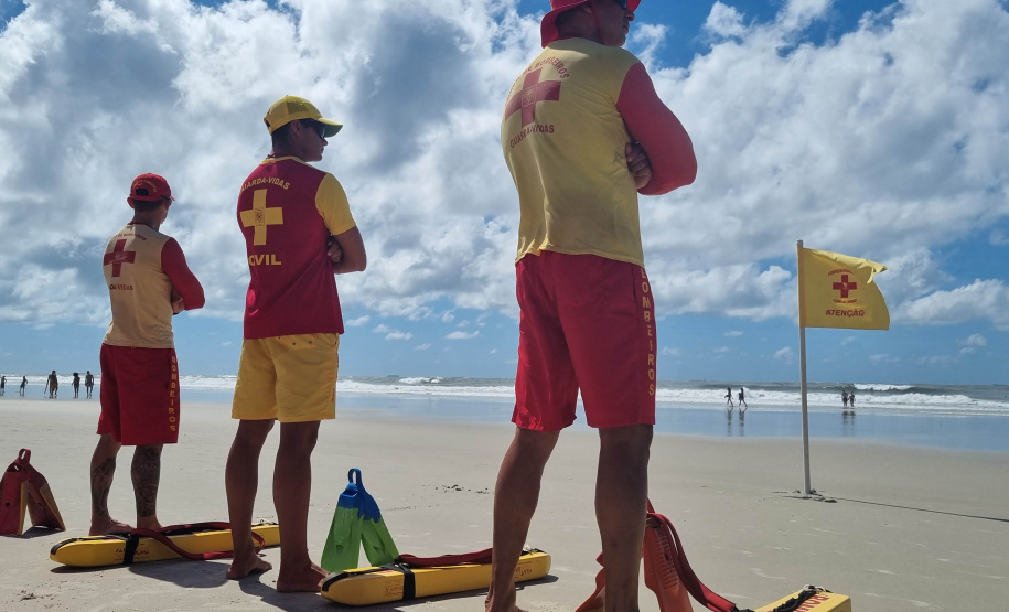 Corpo de Bombeiros faz mais de 150 mil ações preventivas durante o Verão Maior Paraná