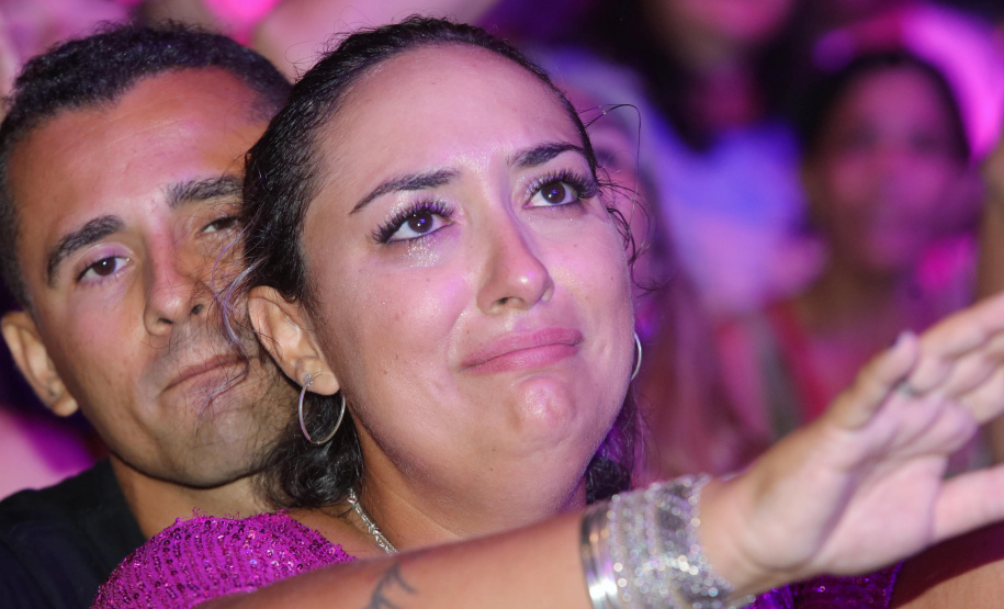 Em clima de pré-Carnaval, Ara Ketu e Sempre Tem espantam a chuva e animam o Litoral