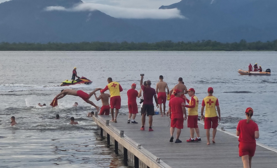 Corpo de Bombeiros forma nova turma num dos cursos mais concorridos da instituição
