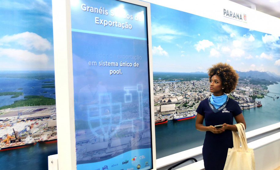 Portos do Paraná reúne 21 parceiros e mostra diferenciais na 27ª Intermodal