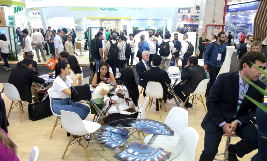 Portos do Paraná reúne 21 parceiros e mostra diferenciais na 27ª Intermodal