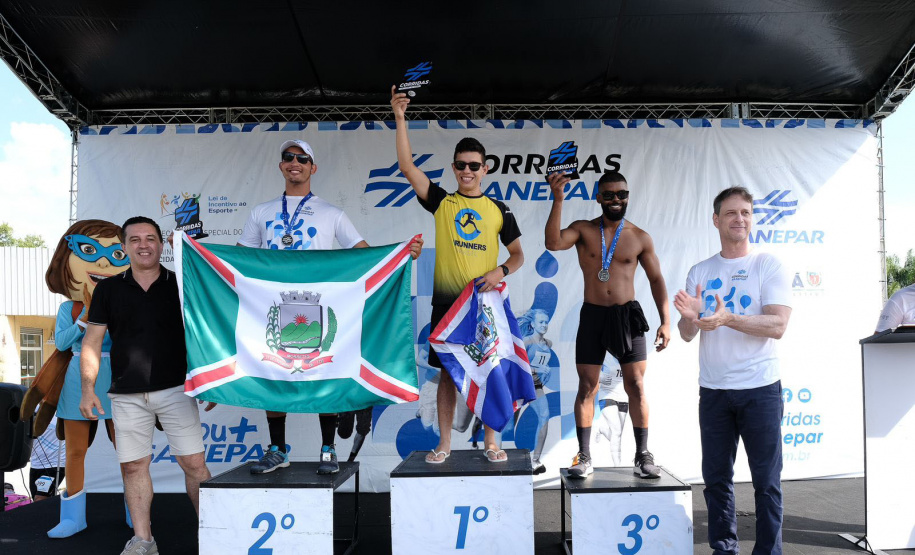 Morretes recebe cerca de 700 participantes no Circuito de Corridas Sanepar