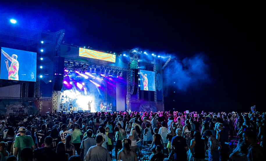 Após seis semanas, shows do Verão Maior Paraná terminam ao ritmo de Carnaval
