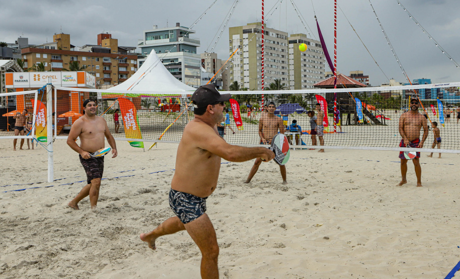 Fim de semana tem Beach Tennis e vivências inclusivas do paradesporto no Litoral