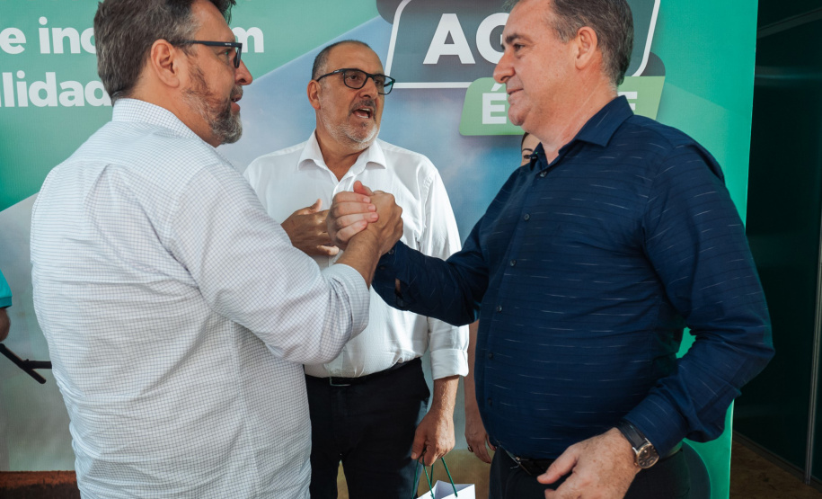 BRDE e Cresol comemoram 25 anos de parceria com convite no Show Rural