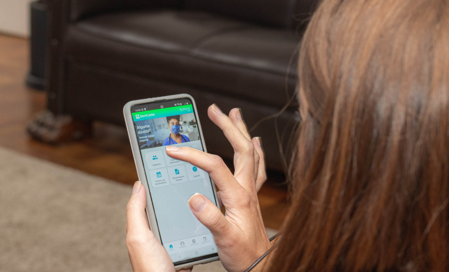 Quase 5 mil profissionais da educação utilizam plataforma de telessaúde Bem Cuidar, da Seed em parceria com a UEL