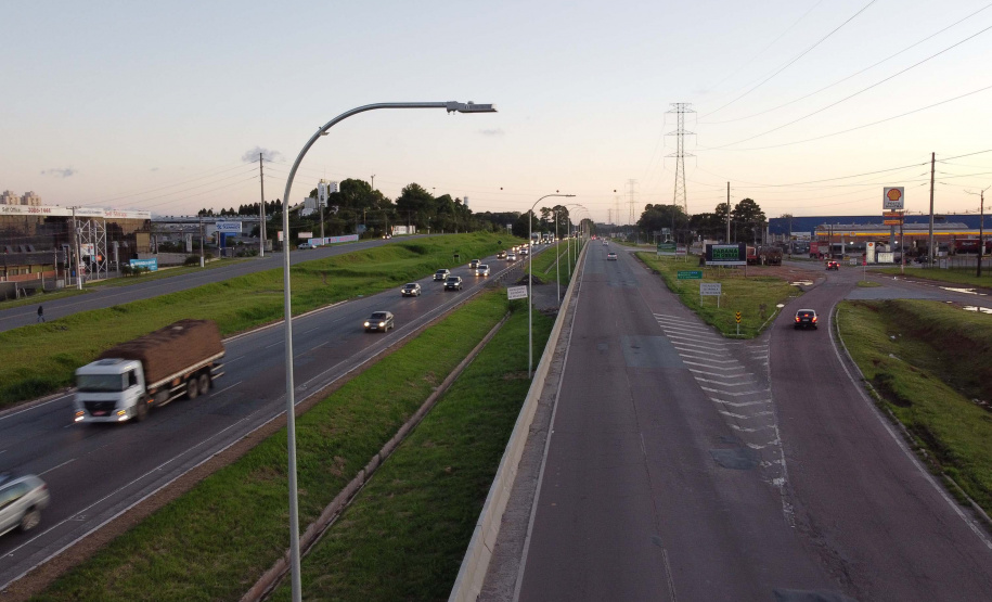 Obras de iluminação no Contorno Sul serão suspensas durante feriado de Carnaval