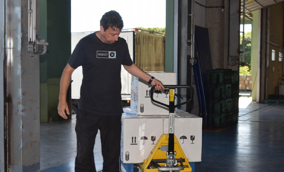 Chegam ao Paraná as primeiras doses de vacina bivalente contra a Covid-19