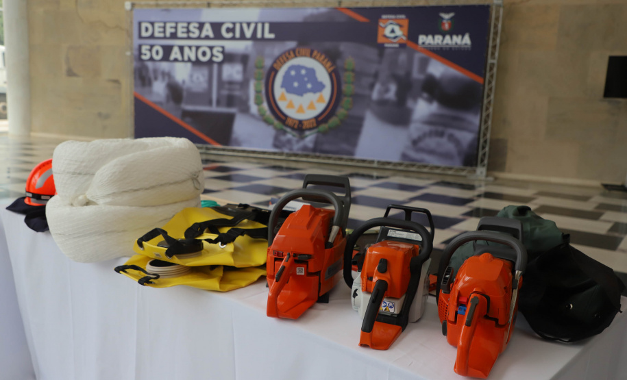 Exposição no Palácio Iguaçu comemora 50 anos da Defesa Civil do Paraná
